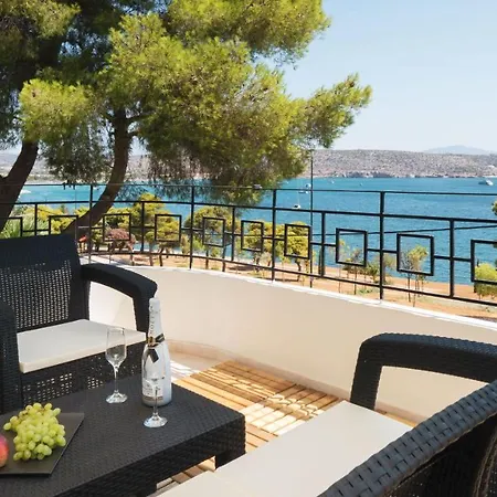 Varkiza Sea Front Apartment *