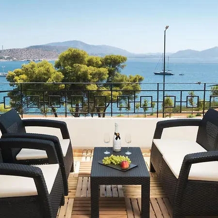 Apartment Varkiza Sea Front